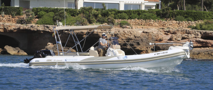 barco ayl top charter