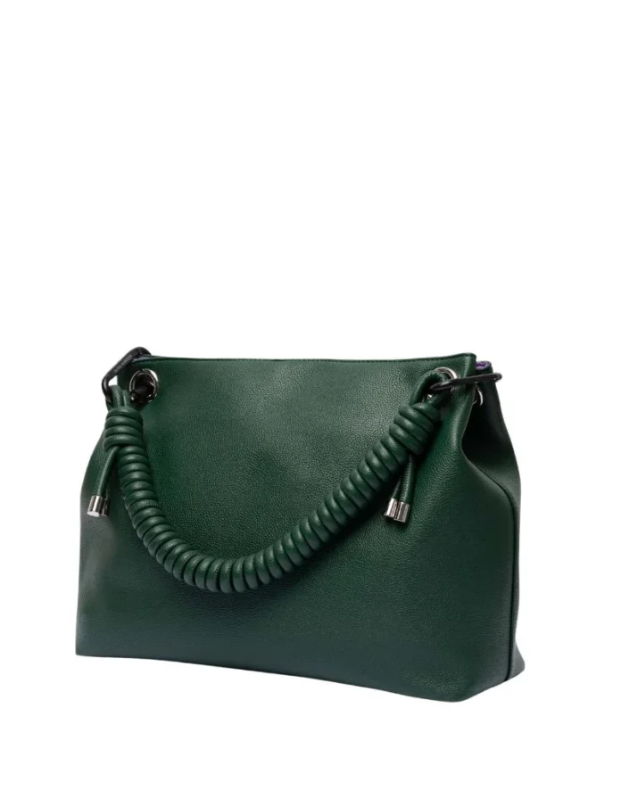 Bolsos veganos España en un entorno de moda sostenible con diseño moderno y calidad